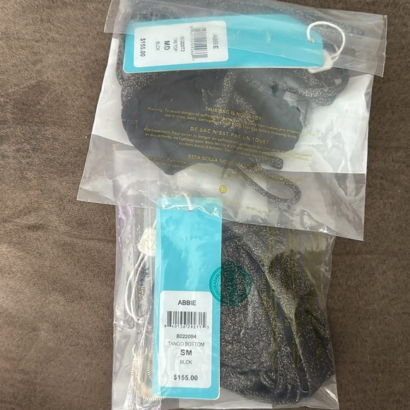 Beach Bunny Abbie Bikini Set NWT - Picture 8 of 10